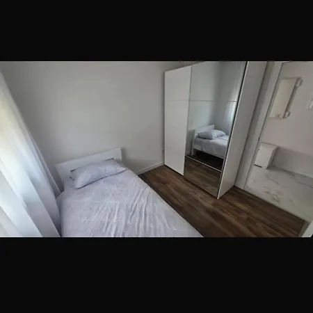 Stan Na Dan شقة *